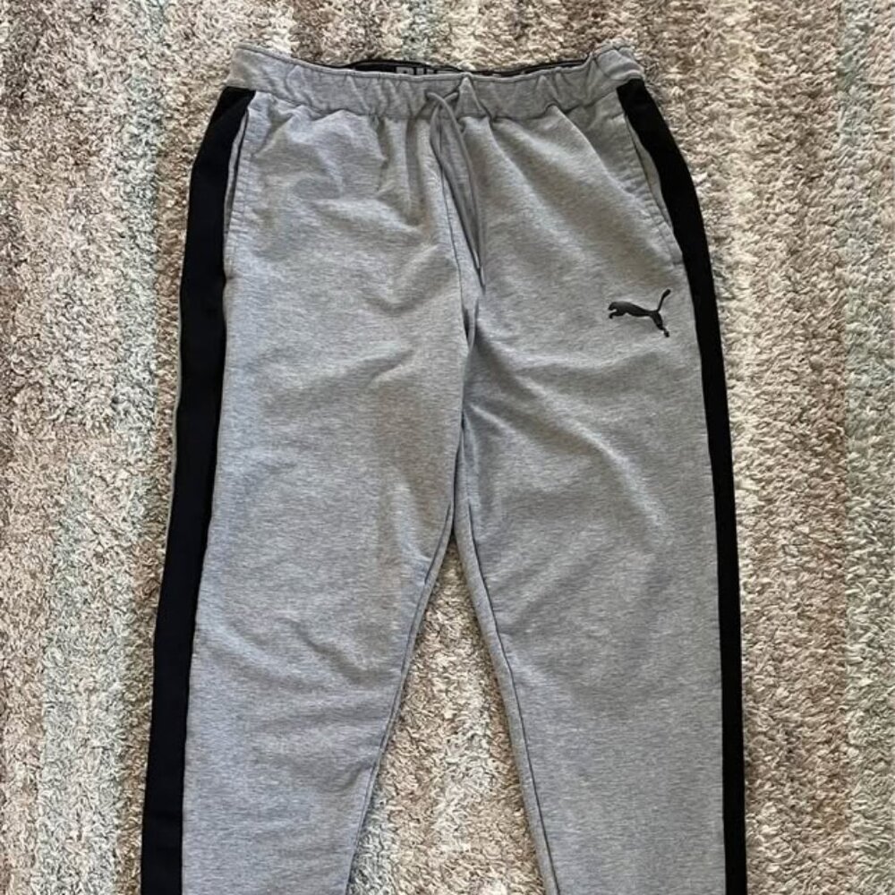Puma Men’s Medium Gray Pull On Athletic Training Performance Sweat Pants